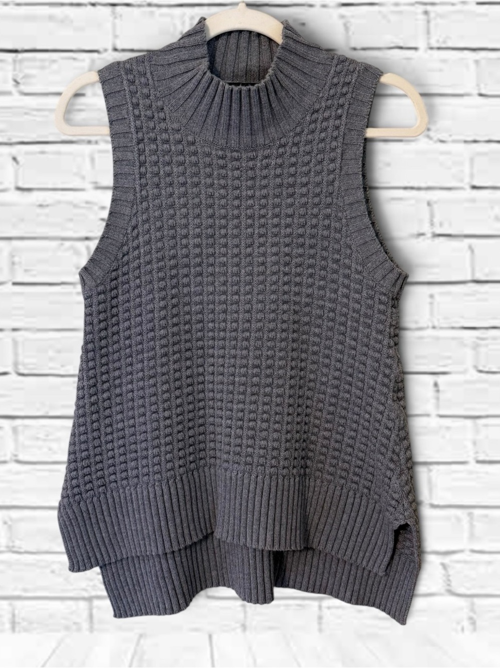 French Connection Sleeveless Mock Neck Cable Knit Top - Gray- 100% Cotton Size M